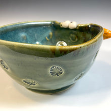 Load image into Gallery viewer, Ooglie Eye Bowl Sm - Oscar Glaze - OHorns