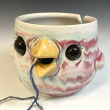 Load image into Gallery viewer, Bird Bowl - Yarn Bowl - Pinkiedoo Glaze