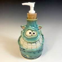 Load image into Gallery viewer, Monster Pump - Seafoam Glaze **SECOND