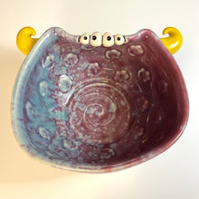 Load image into Gallery viewer, Ooglie Eye Bowl Sm - Pansy Glaze - YHorns
