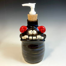 Load image into Gallery viewer, Monster Pump - AKD Glaze - RHorns
