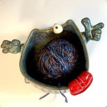 Load image into Gallery viewer, Handy OE Bowl - Blue Glaze - Monoclopse
