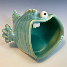 Load image into Gallery viewer, Soap Fish™ - Seafoam Glaze - Toof
