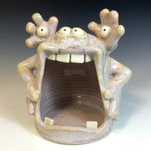 Load image into Gallery viewer, Screamer! - Med - BabyApe Glaze - Manny
