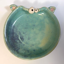 Load image into Gallery viewer, Ooglie Eye SpoonRest - Seafoam Glaze
