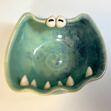 Load image into Gallery viewer, Ooglie Eye Bowl Sm - Seafoam Glaze - Fangly
