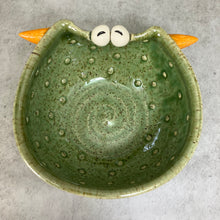 Load image into Gallery viewer, Ooglie Eye Bowl Sm - Oscar - OHorns

