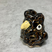 Load image into Gallery viewer, Chicken Trimble - AKD Glaze - Shifty
