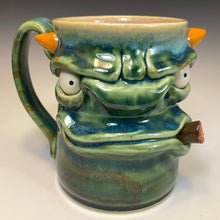 Load image into Gallery viewer, FaceMug Med - Righty - Oscar Glaze - Stogie

