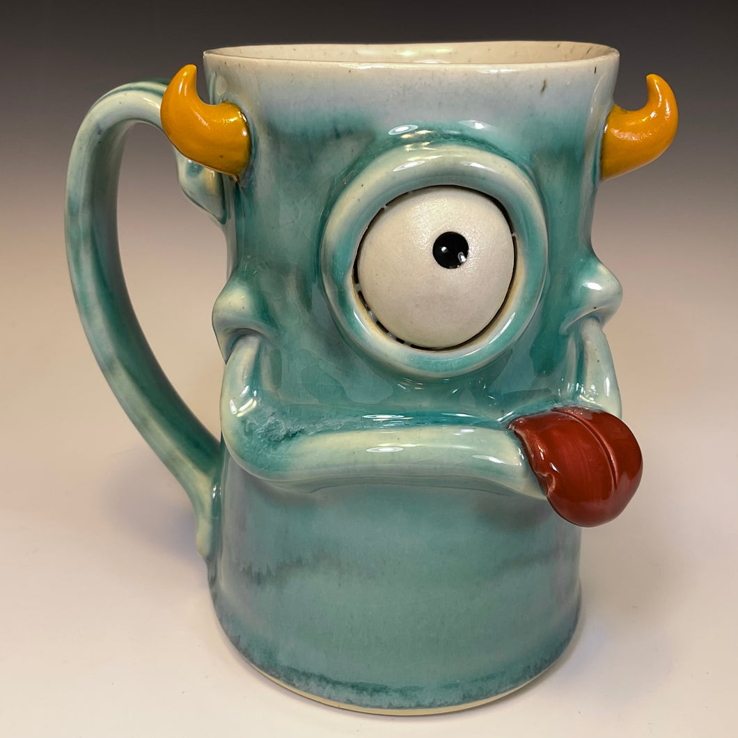 FaceMug Tall - Righty - Celacon Glaze - Monoclopse
