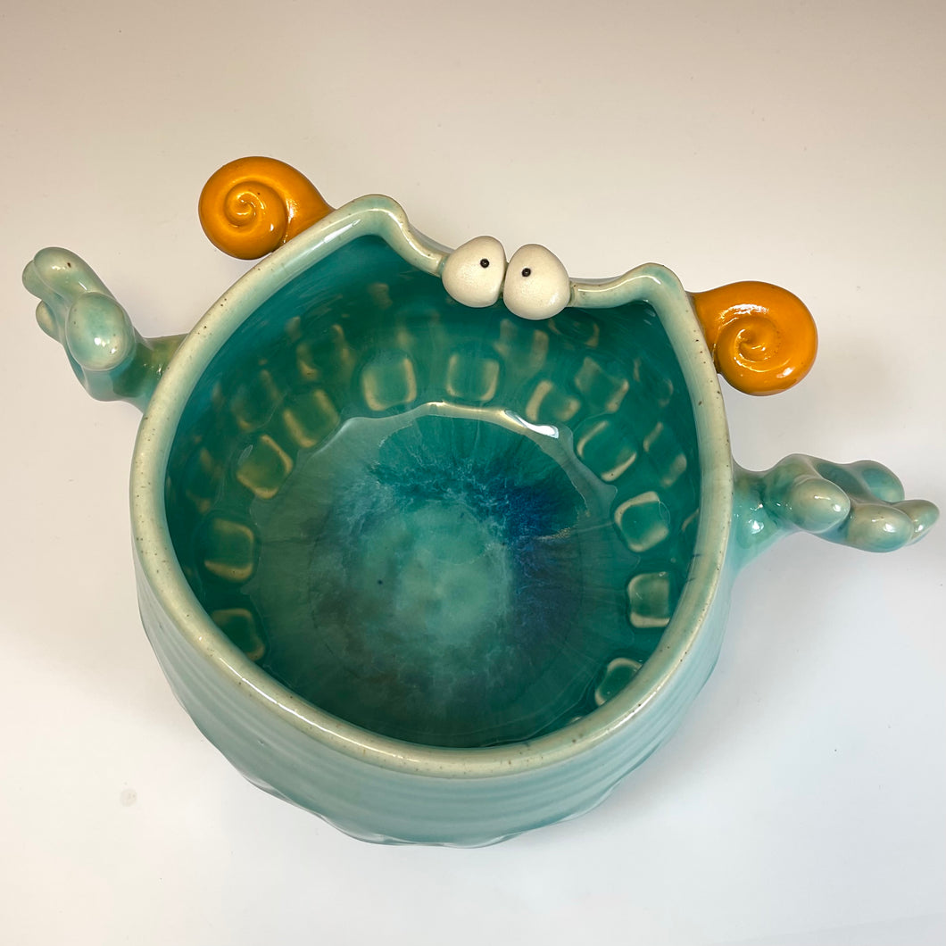 Handy Ooglie Eye Bowl - Celadon Glaze - Deco