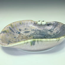 Load image into Gallery viewer, Ooglie Eye Spoon Rest - BabyApe Glaze - RHorns
