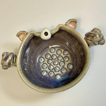 Load image into Gallery viewer, Ooglie Eye Clean Shave Bowl - Old Ape Glaze Monoclopse
