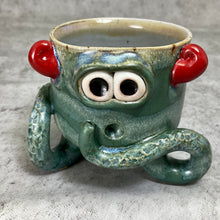 Load image into Gallery viewer, Tri-Squiddy Shot - Ivy Glaze -RHorns
